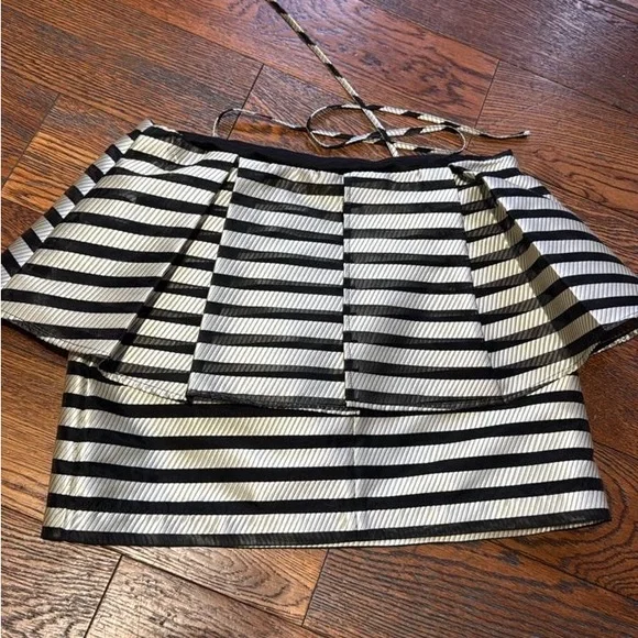 Baum und Pferdgarten Striped Black and White Women's ruffled crop top - Picture 4 of 6